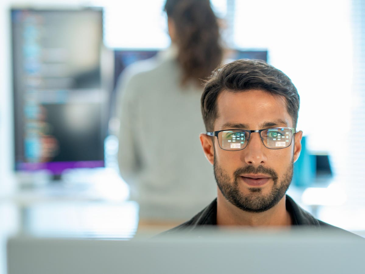 Using AI to Navigate Legal Loopholes in Mental Health Advice