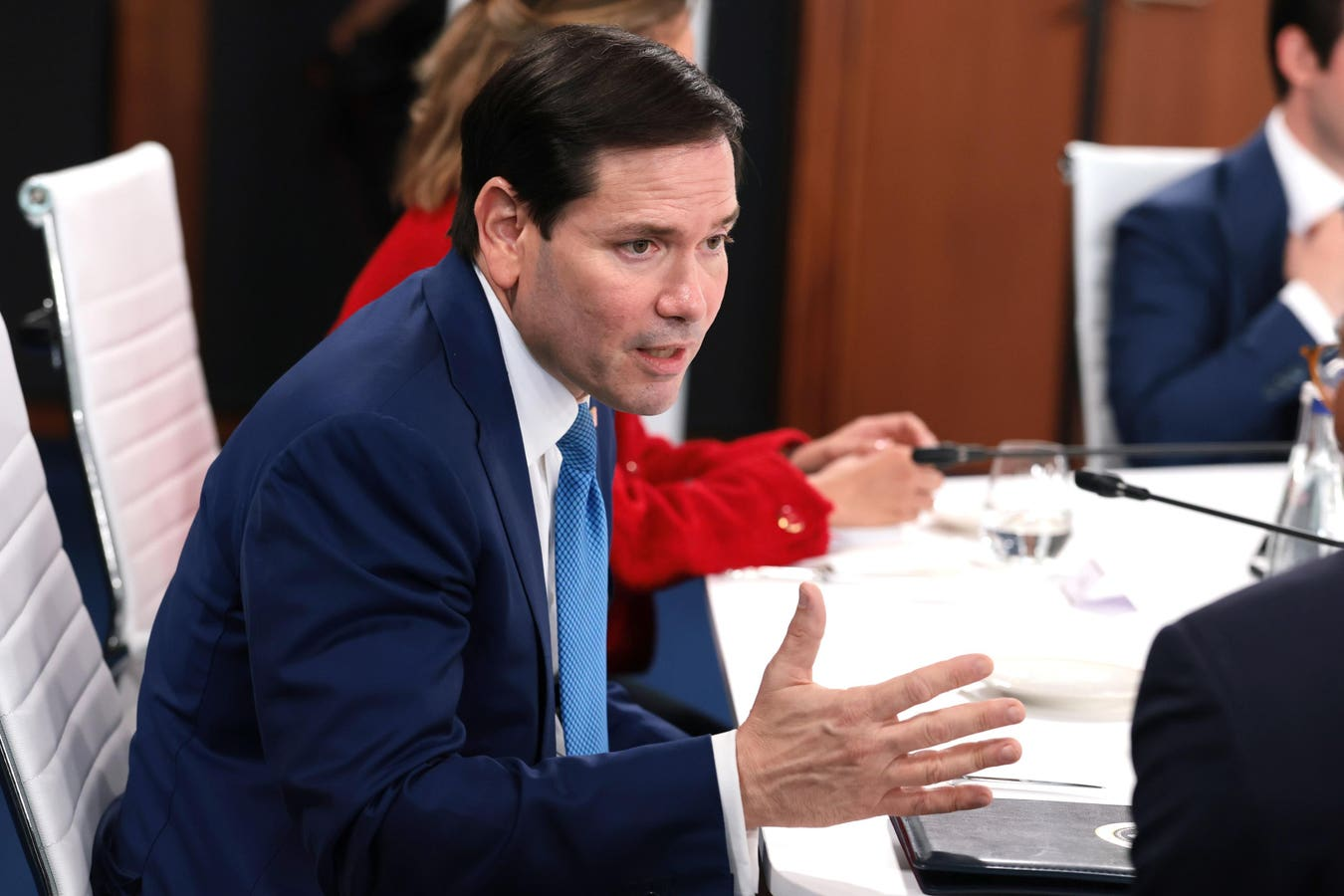 U.S. Diplomats Urged to Reassure Foreign Partners on AI Technology