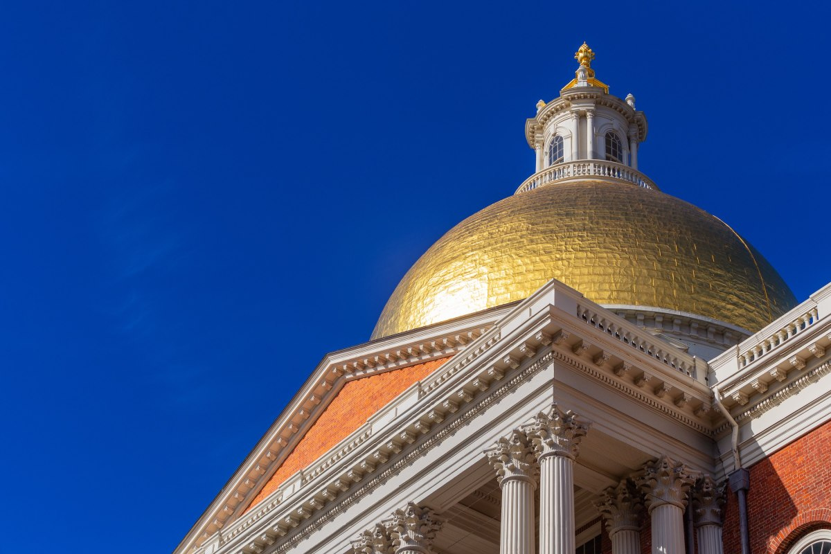 Massachusetts Mandates Clean Power for New Data Centers